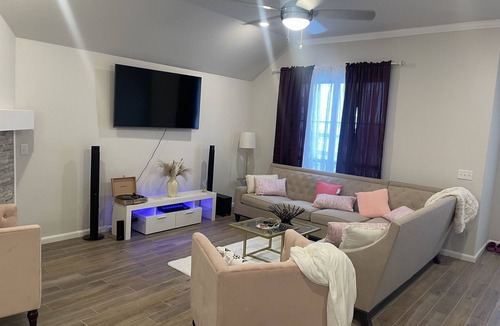 Edmond House | Beautiful 2 bedroom house in the most sought out location in Oklahoma