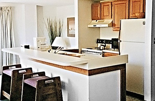 Franconia Apartment | Beautiful 2 bedroom unit at resort, sleeps 10