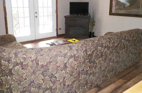 Cosby Apartment | Beautiful 2 bedroom unit at resort, sleeps 6