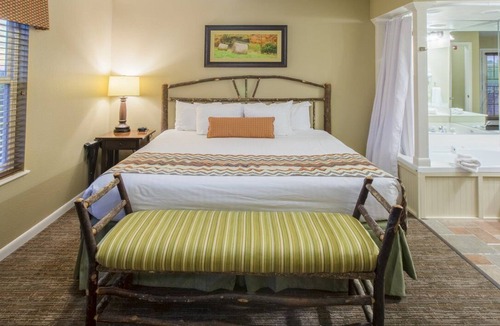 De Soto Apartment | Beautiful 2 bedroom unit at resort, sleeps 6