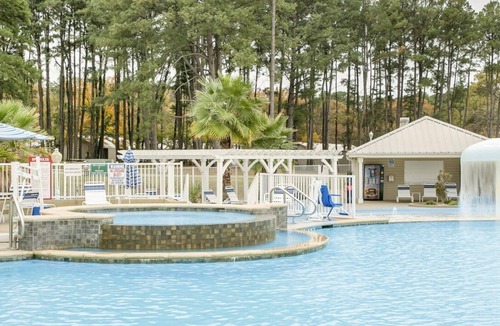Flint Apartment | Beautiful 2 bedroom unit at resort, sleeps 6