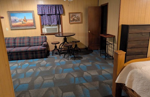 Burneyville Apartment | Beautiful 2-bedroom studio with AC in enjoyable Burneyville