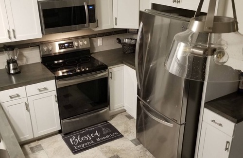 Fond du Lac House | Beautiful 2 Bedroom Duplex