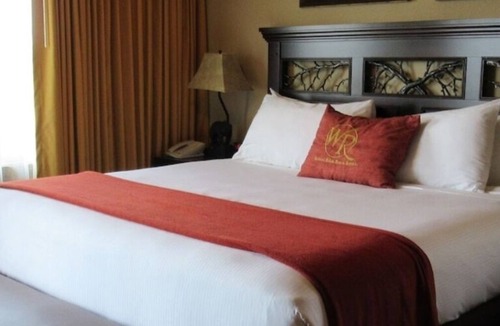 Gatlinburg Hotel | Beautiful 2-bedroom with free indoor water park