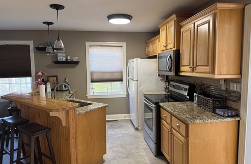 New London House | Beautiful 2 bedroom Quiet Getaway