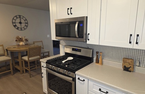 Foothill Farms House | Beautiful 2-bedroom building in charming Sacramento