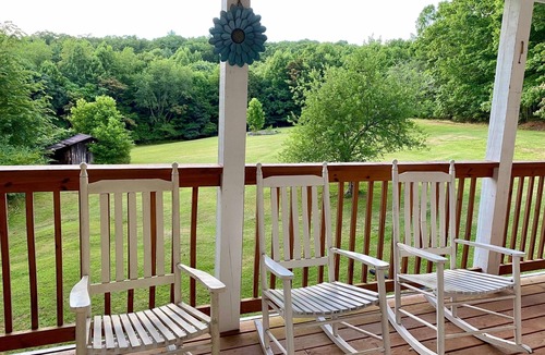 Henry House | Beautiful 2 BR 1 BA Cabin in Blue Ridge Mountains
