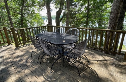Harrison Cabin | Beautiful 2 BR Lakefront Cabin on Long Lake, Harrison Mi