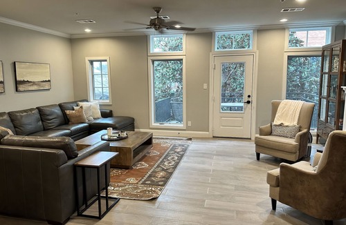 Sulphur Springs Apartment | Beautiful 2 BR 2 Bath Apt. in Historical Downtown-free Wifi-2 Private Balconies