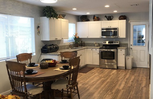 Rancho Oakey House | Beautiful 2b/1b home located in central of LV. Minutes away from the strip