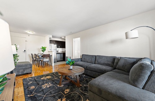 North Brookline Apartment | Beautiful 2bd/1.5ba Next to BU 8519