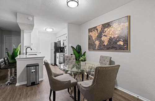 University Hills and Windsor Park Apartment | Beautiful 2BD/1BA in University Hills 7983
