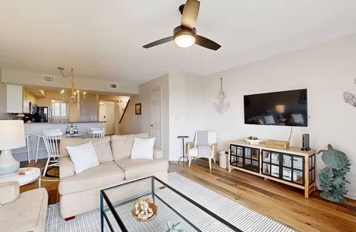 American Beach Condo | Beautiful 2Bd/2.5Ba Ocean Front Condo. Sleeps 6 - Pet Friendly.