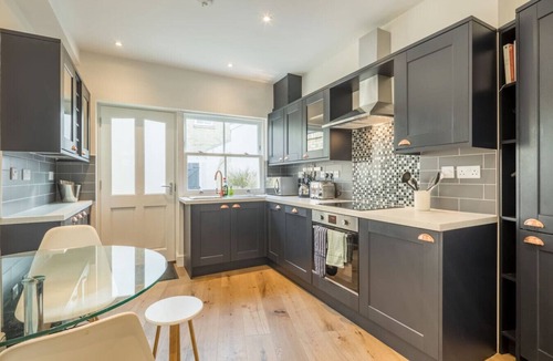 Cambridge House | Beautiful 2bed Central Home