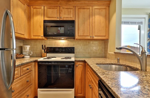 Killington Condo | Beautiful 2BR/2BA Fall Line Condo with Mountain Views on Shuttle Route E2B