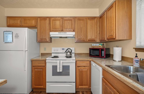 Spokane Valley Apartment | Beautiful 2BR APT 1 ⭑ Balcony ⭑ Free Parking ⭑ K-Cup ⭑ Near Attractions