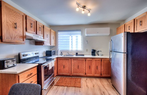Pierrefonds-Roxboro Apartment | Beautiful 2BR in MTL with 2 included parking spots