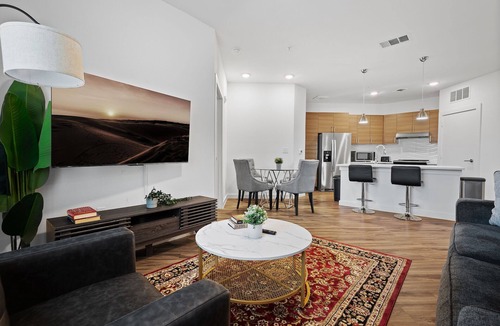Riverside Apartment | Beautiful 2BR in Riverside 4293