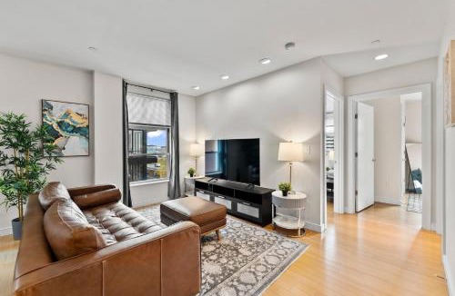 South of Washington Apartment | Beautiful 2BR in Southend Boston