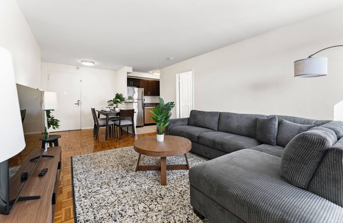 North Brookline Apartment | Beautiful 2BR Next to BU 4388