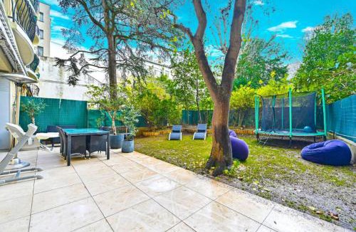 Neuilly-sur-Seine Apartment | Beautiful 3 bdr apartment with garden close to Champs-Elysées