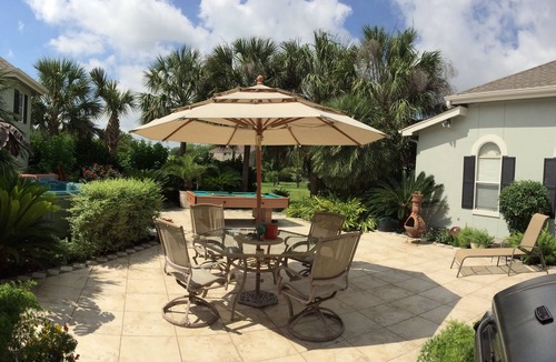 North San Antonio - SAT House | Beautiful 3 bdrm. with large tropical patio, hot tub in gated com. 268 nightly.