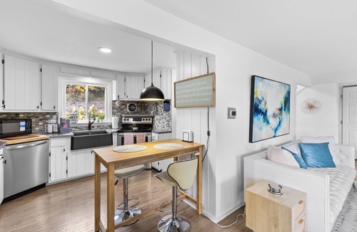 Canandaigua House | Beautiful 3-bed home with Canandaigua lake view and access, Bristol Ski Resort