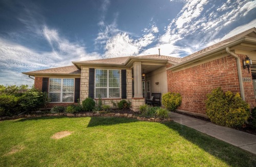 Edmond House | Beautiful 3 bed in Family Friendly Neighborhood