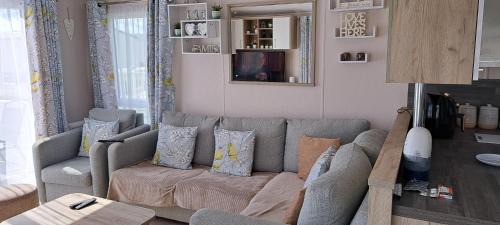 Lydd House | Beautiful 3-Bed Lodge in kent