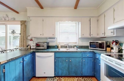 Rehoboth Beach House | BEAUTIFUL 3 Bed 2 Bath Home. Located between REHOBOTH and LEWES