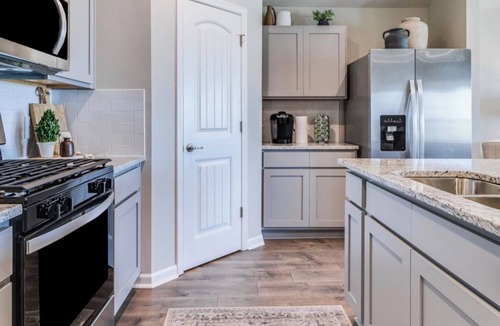 Lake Charles House | Beautiful 3-bedroom house in charming Lake Charles with AC,and 2 full bathrooms.