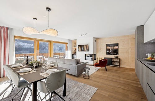 Champery Apartment | Beautiful 3 bedroom apartment with jacuzzi in Montagnier - By Mrs Miggins