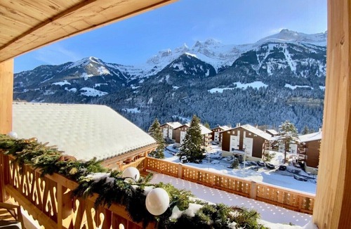 Champery Apartment | Beautiful 3 bedroom apartment with jacuzzi in Montagnier - By Mrs Miggins