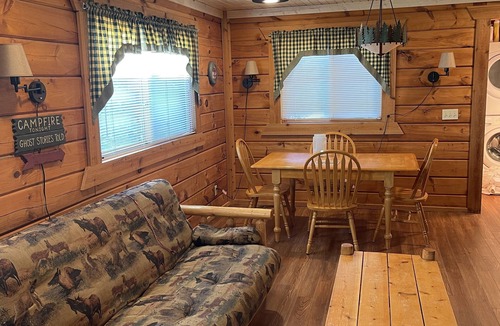 Warrens House | Beautiful 3 Bedroom Cabin
