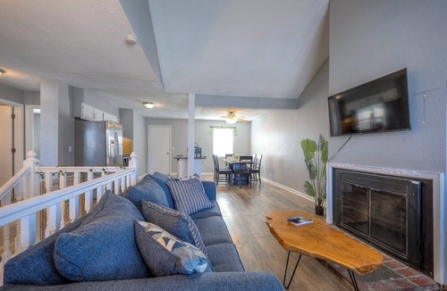 Olathe Condo | Beautiful 3-bedroom condo with AC in charming Olathe