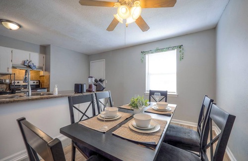 Olathe Condo | Beautiful 3-bedroom condo with AC in charming Olathe
