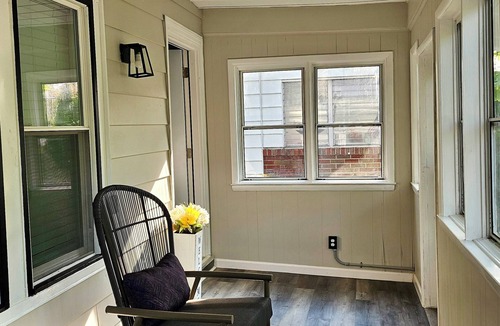 Syracuse House | Beautiful 3-bedroom house with AC in delightful Syracuse