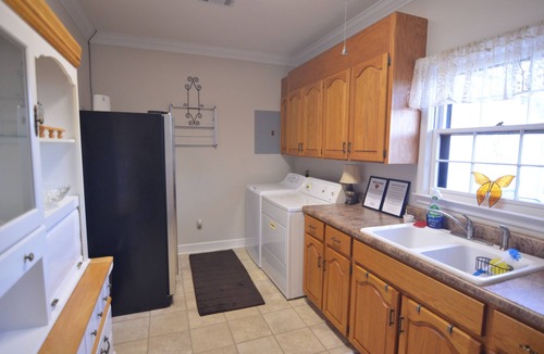 Goshen House | Beautiful 3-bedroom house - country living on the outskirts of Troy and Luverne.
