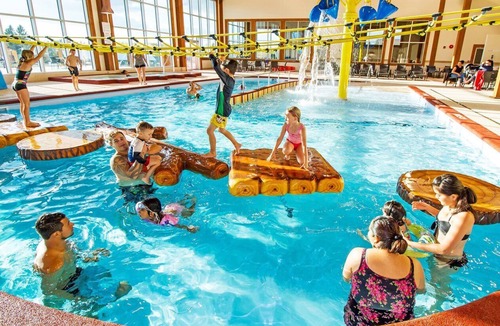 Wasagaming Apartment | Beautiful 3 bedroom unit at resort, sleeps 8