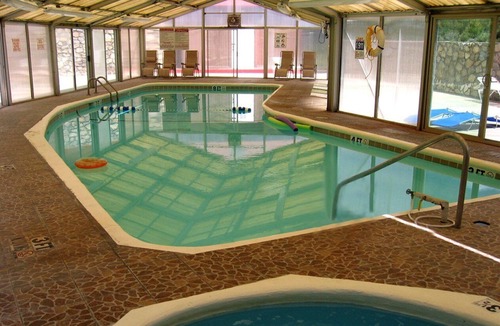 Ruidoso Apartment | Beautiful 3 bedroom unit at resort, sleeps 8
