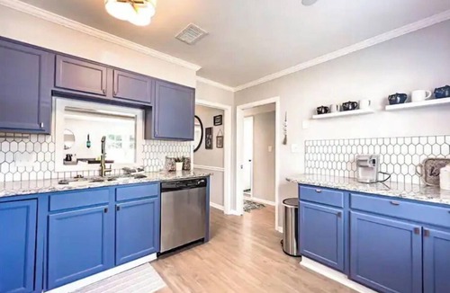 Greensboro House | Beautiful 3 Bedroom Townhouse