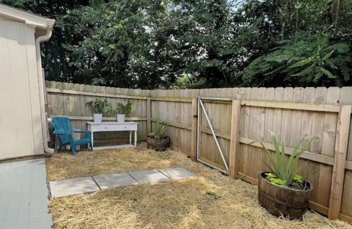 Greensboro House | Beautiful 3 Bedroom Townhouse