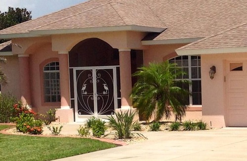 Broadmoor Villa | Beautiful 3 Bedroom Vacation Home with Private Pool