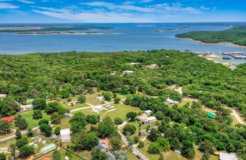 Pottsboro Cottage | Beautiful 3 BR House Minutes from Lake Texoma