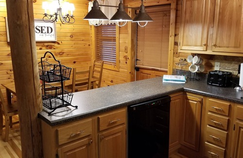 Jasper Cabin | Beautiful 3-story Cabin on the Little Buffalo!