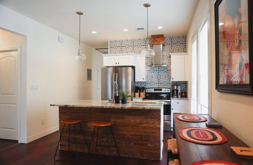 Nevada Street House | Beautiful 3BD Home Near Downtown & The Pearl