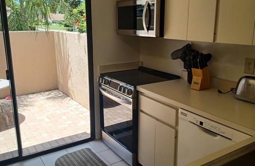 The Meadows Villa | Beautiful 3bed/2bath villa in The Meadows!