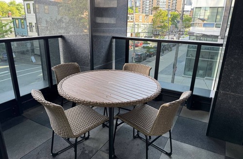 Downtown Halifax Apartment | Beautiful 3Bed/2Bath w/parking