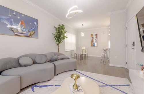 Elizabeth Apartment | Beautiful 3bedroom apartment