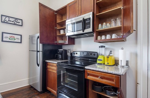 Faubourg Livaudais House | Beautiful 3bedroom house, walk to St. Charles Ave and G. District,.